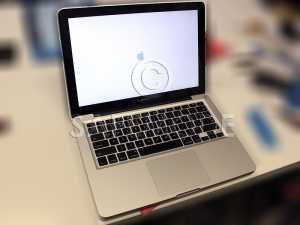 Apple MacBook Pro 13 inch A1278 2011 Logic Board Screen Heatsink Repairs