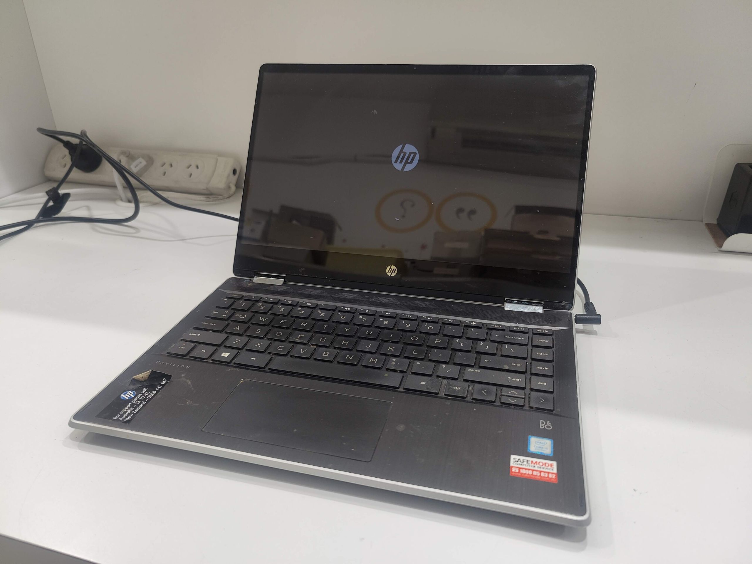 Picture of an HP Pavilion with Battery Problem A Picture of an HP Pavilion with Battery Problem A