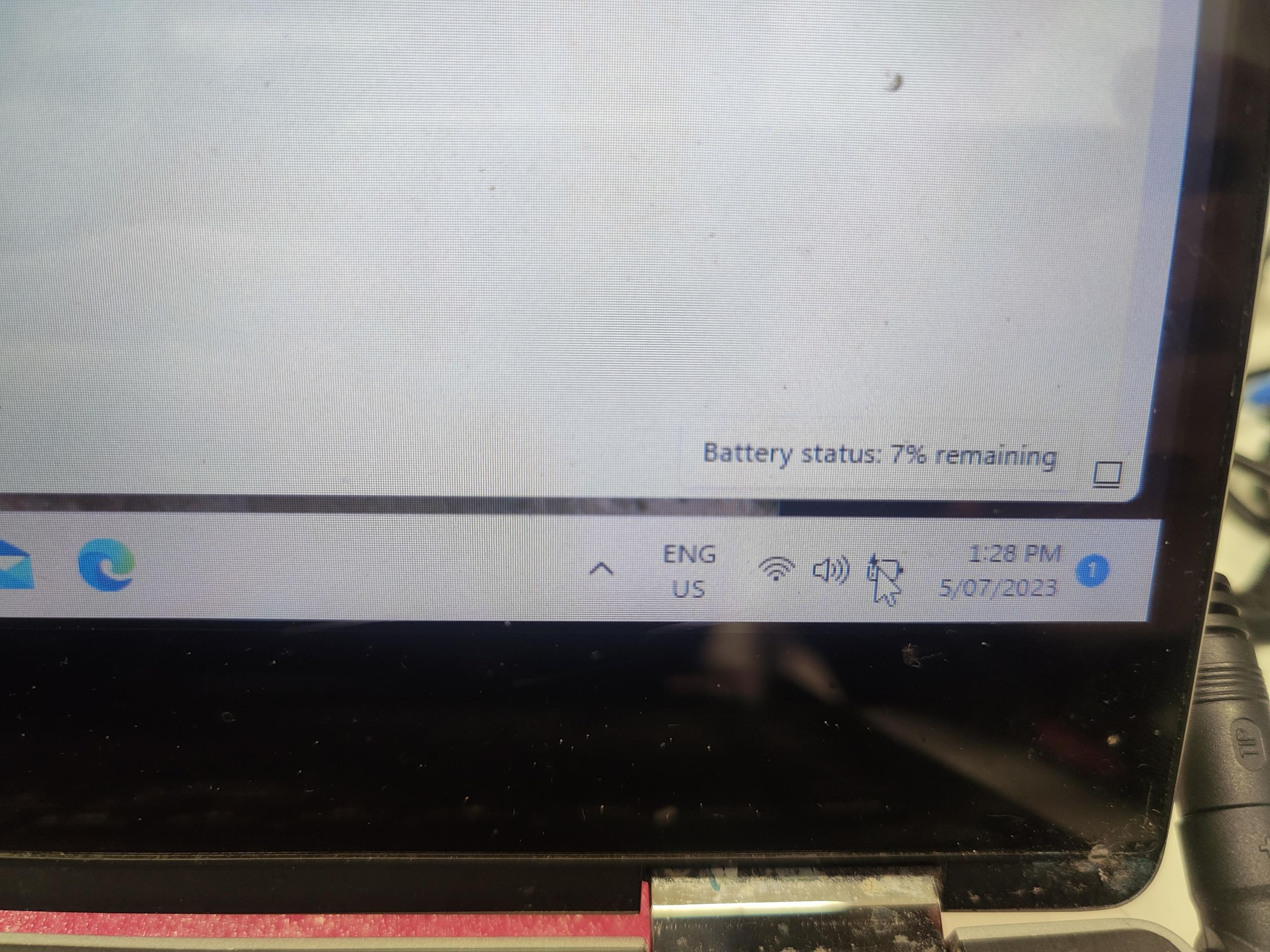 Picture of an HP Pavilion with Battery Problem B Picture of an HP Pavilion with Battery Problem B