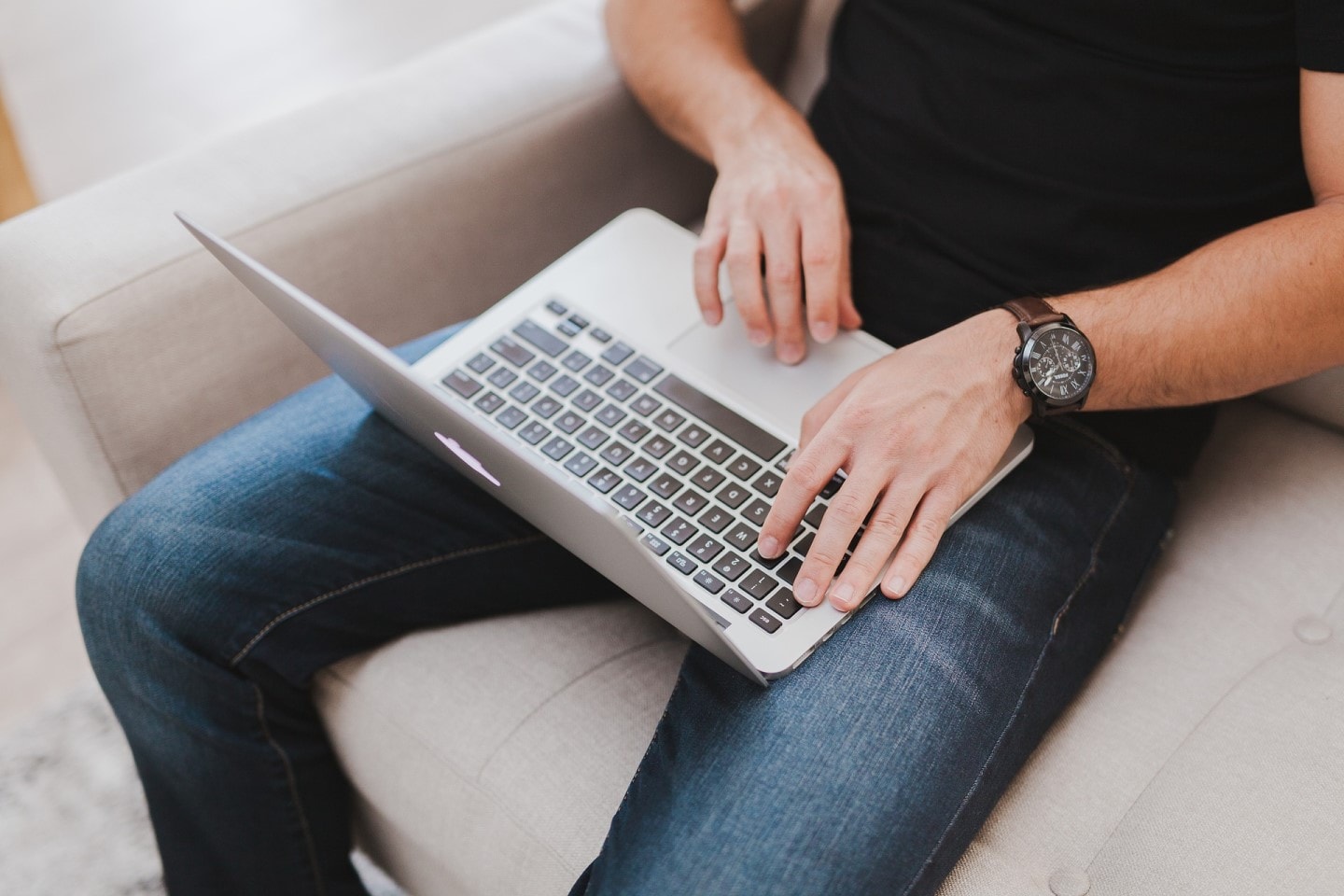 Apple Macbook laptop