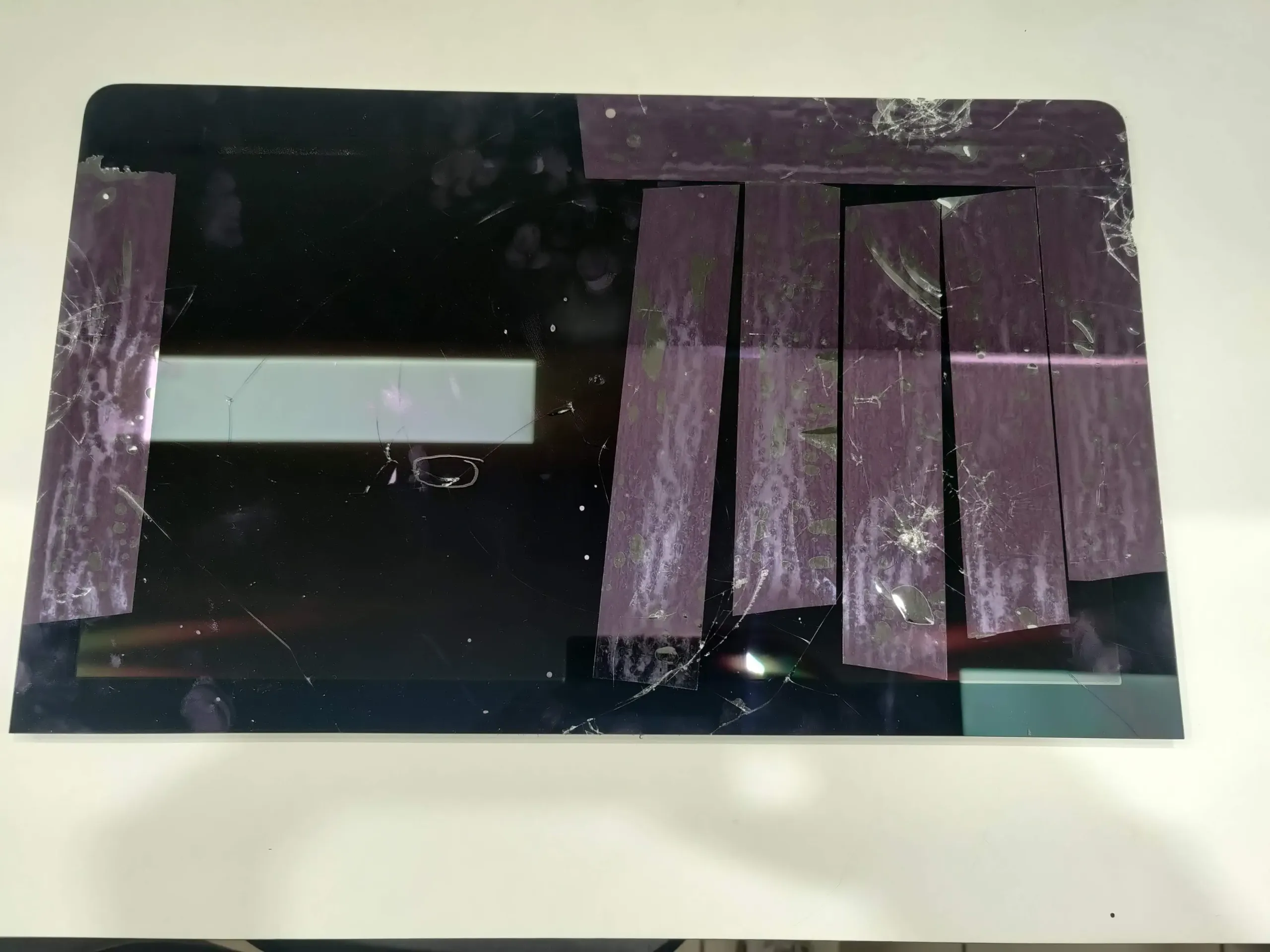 Apple iMac A1418 broken screen