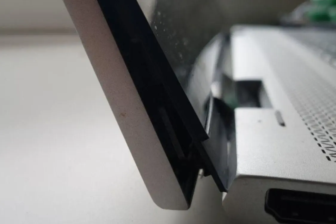 Laptop Hinge Repairs